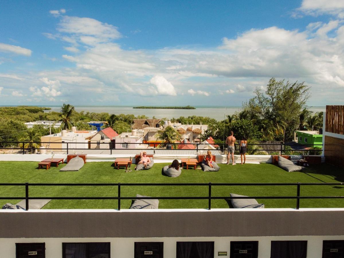 Che Holbox Hostel & Bar Adults Only Bagian luar foto