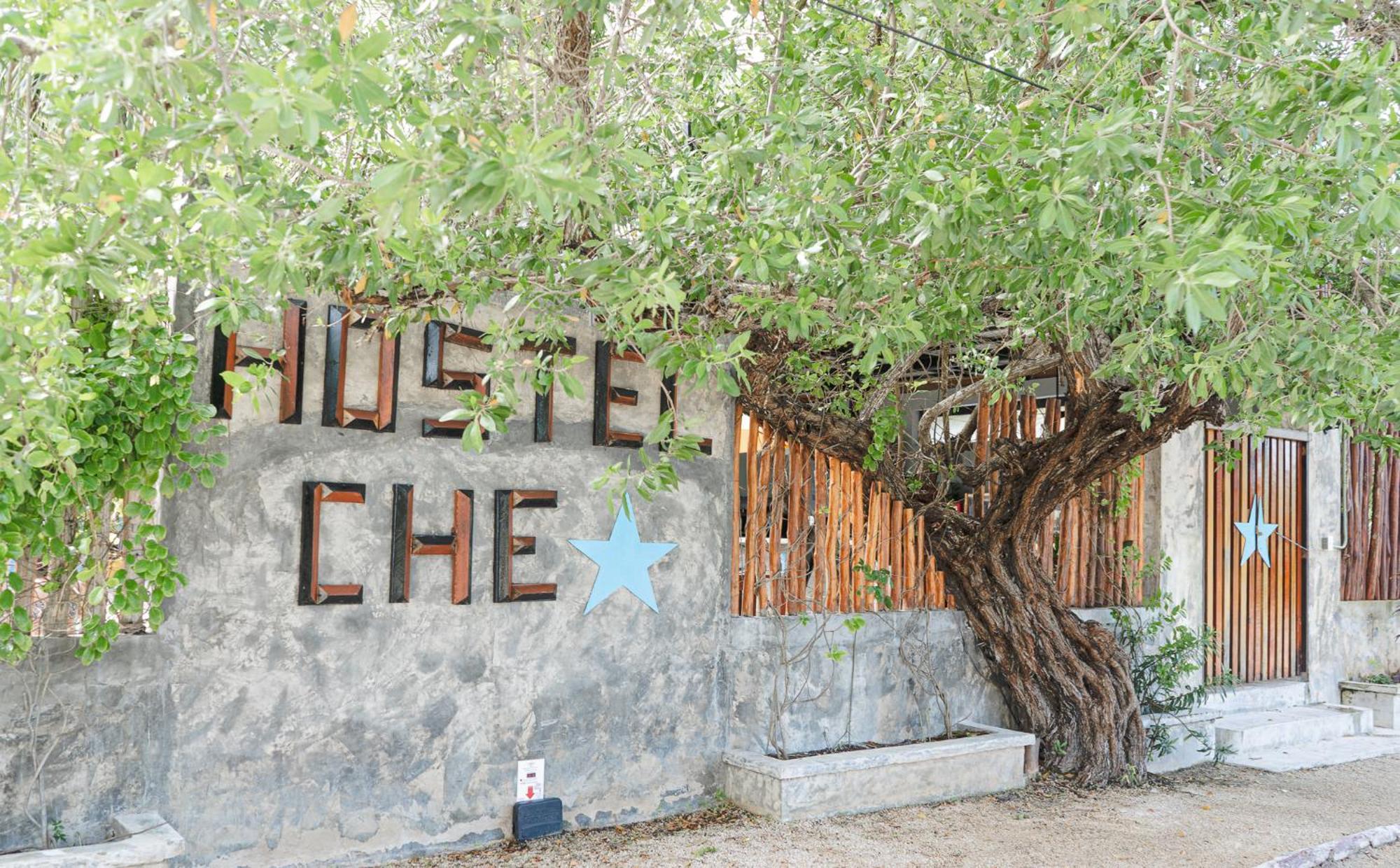 Che Holbox Hostel & Bar Adults Only Bagian luar foto